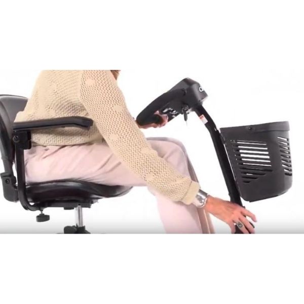 Drive Medical Scout 3 Wheel Scooter Adjustable Tiller View