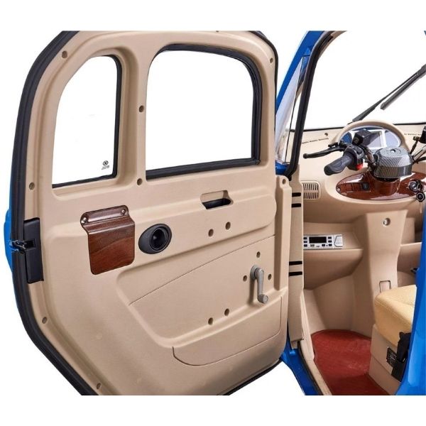Green Transporter QRunner Side Door Open View